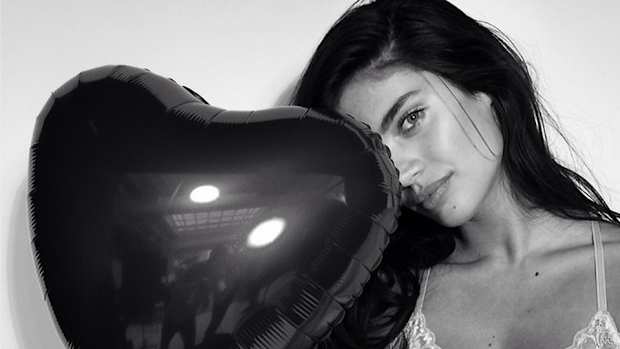 sara-sampaio-how-to-woo-lede.jpg